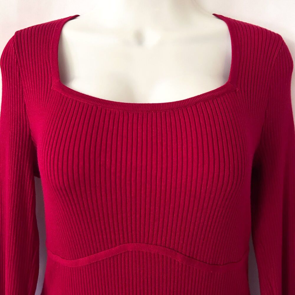 NWOT Hollister Red Ribbed Sweater Dress (L) Square Neckline Underbust Shaping - Picture 5 of 13